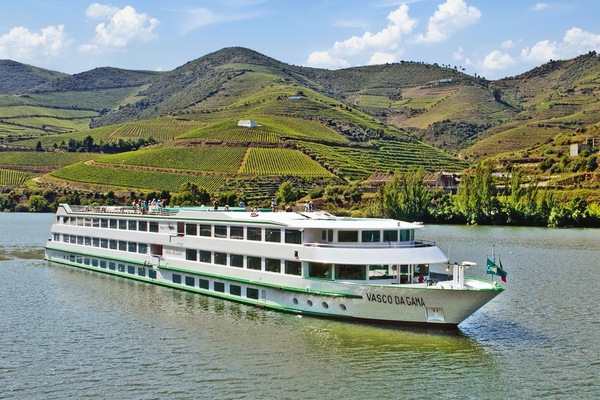 Porto and the Douro Valley (port-to-port cruise)